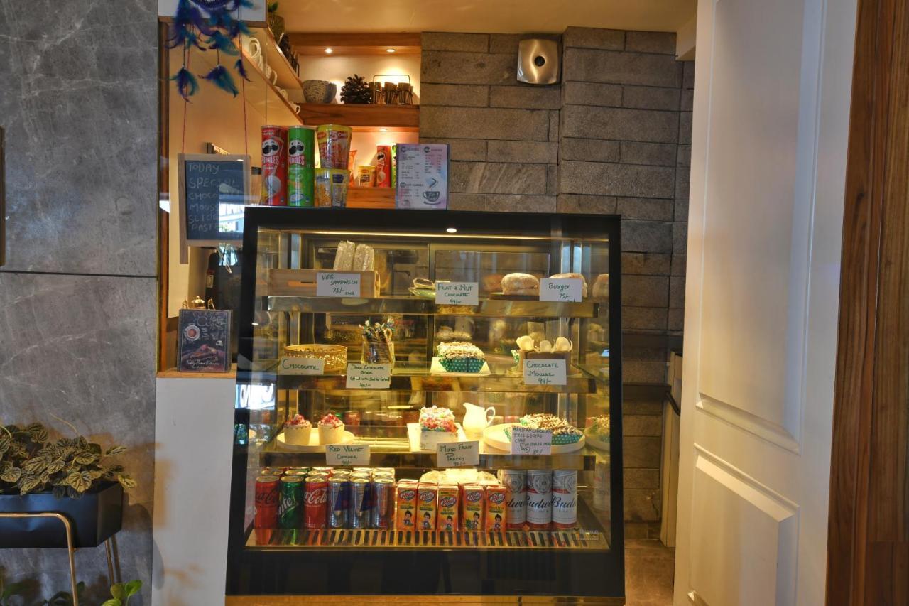 The Cedar Grand Hotel And Spa Shimla Exterior photo